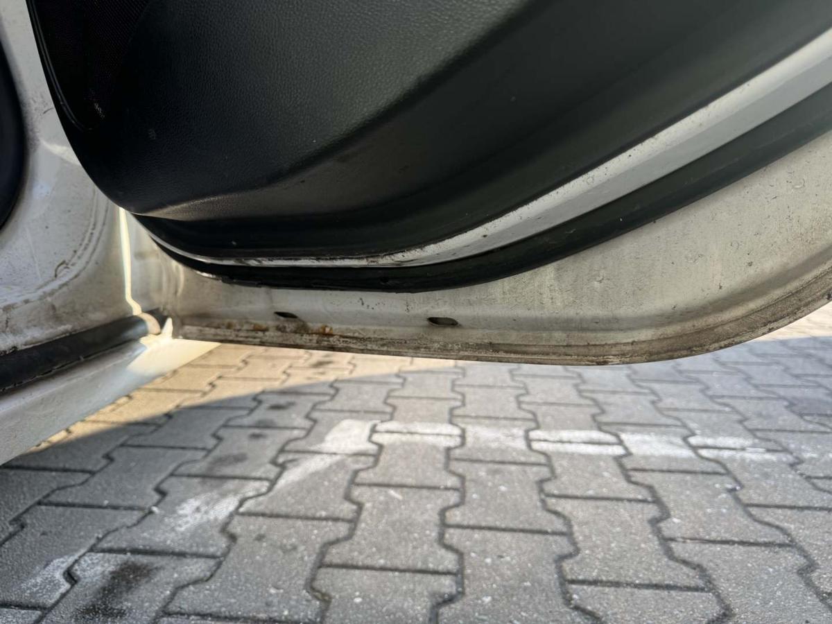 Opel Astra J Sports Tourer original T&uuml;r hinten rechts Z40R Schneewei&szlig; Kombi Rohbau Bj.2012